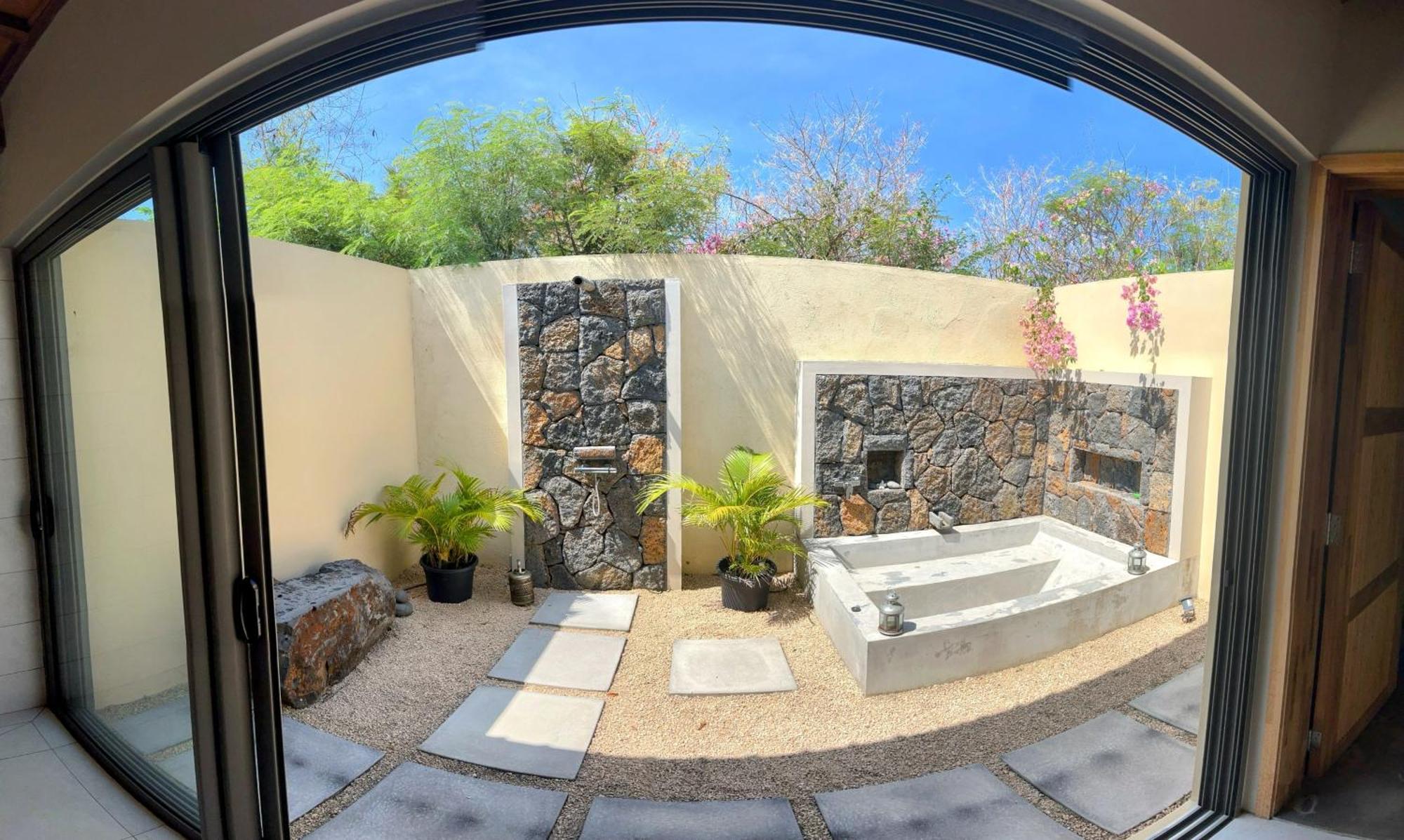 Lakaz Kannell - Vanilla Lodge, Secluded Outside Bath & Shower Infinity Pool Cap Malheureux Exterior photo