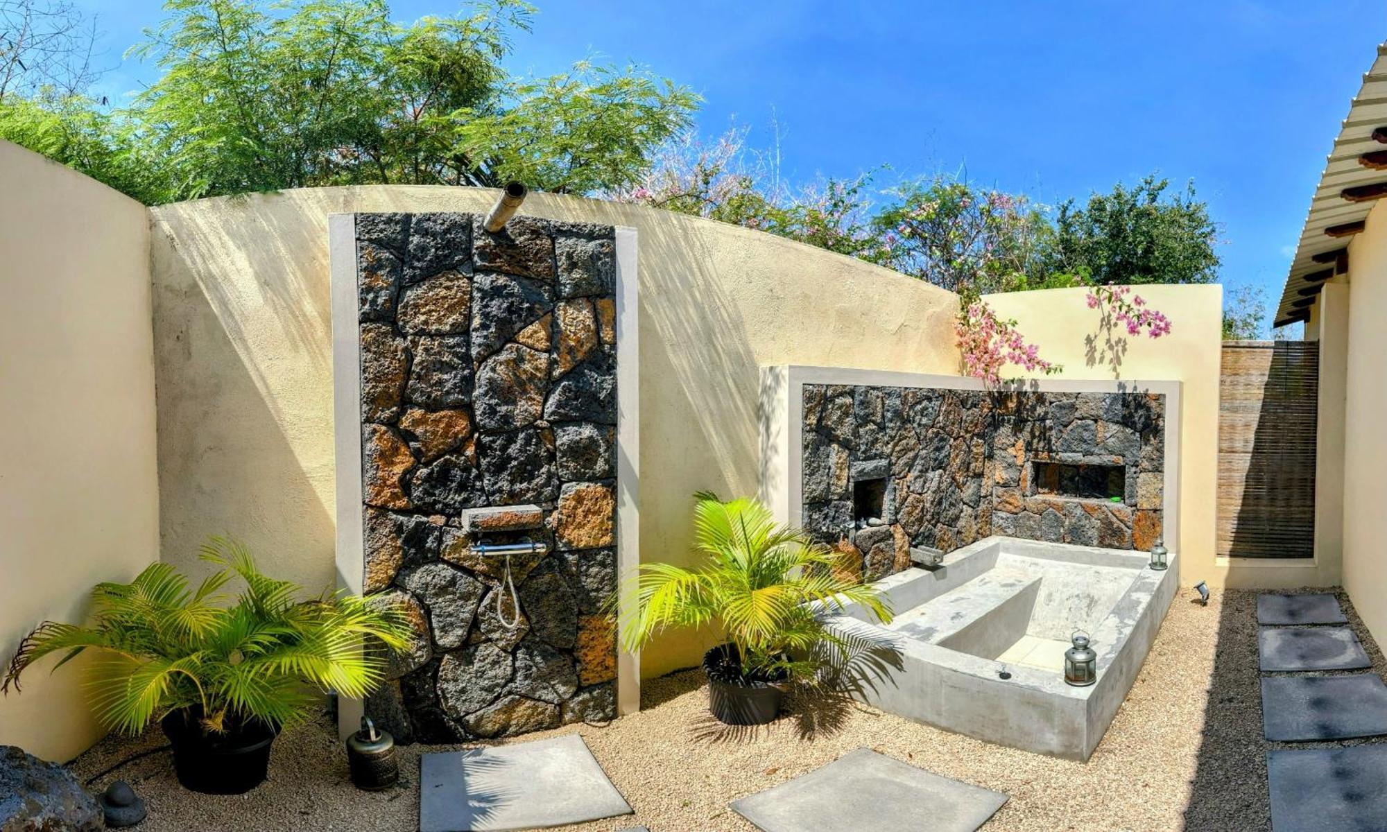Lakaz Kannell - Vanilla Lodge, Secluded Outside Bath & Shower Infinity Pool Cap Malheureux Exterior photo